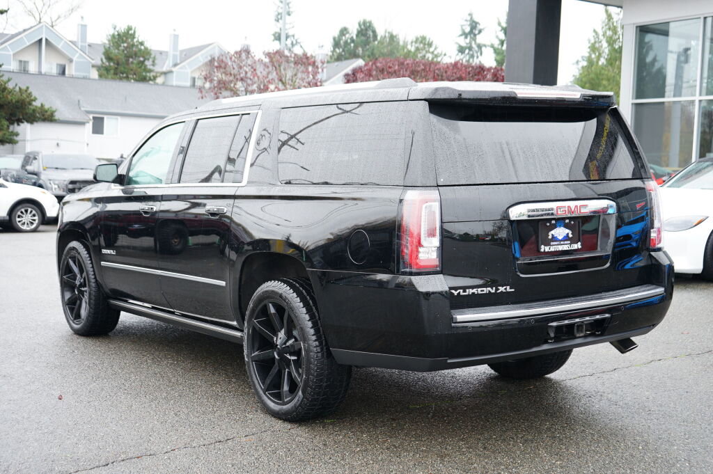 Used 2016 GMC Yukon XL Denali w/ Open Road Package image 3
