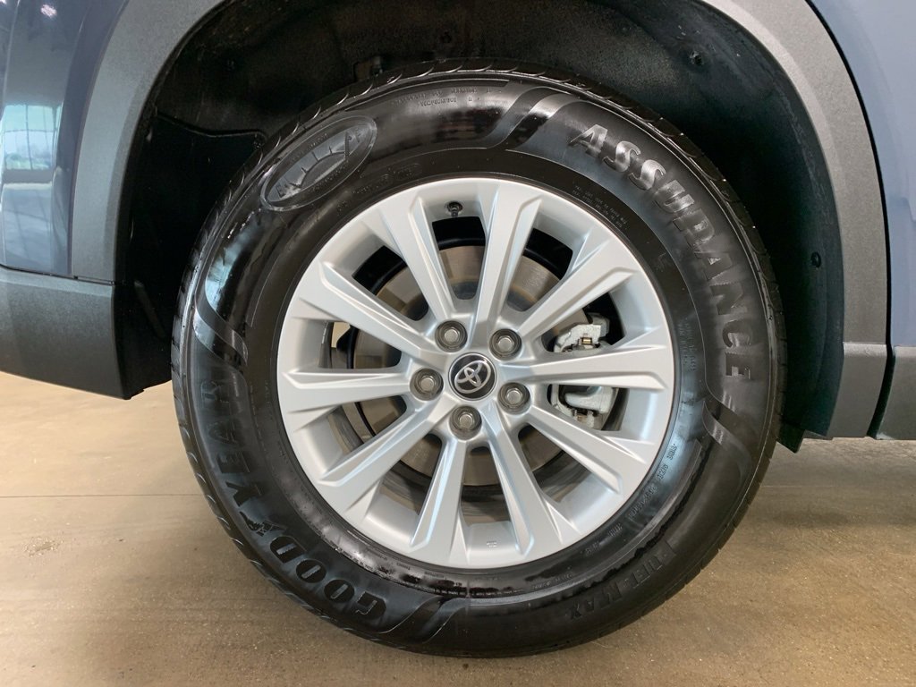 Used 2025 Toyota Grand Highlander AWD image 44