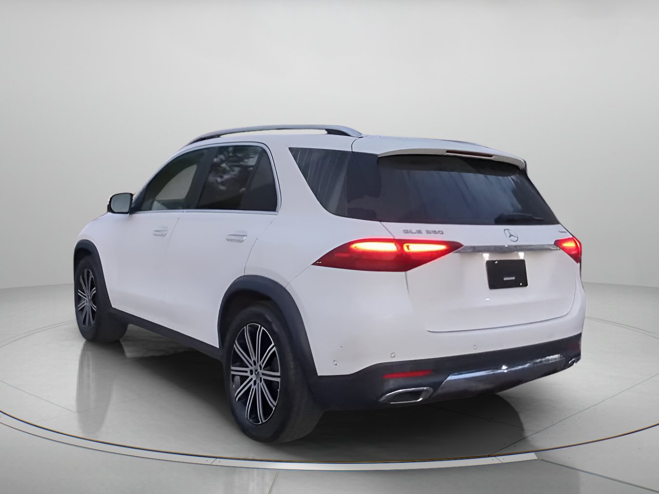 Used 2024 Mercedes-Benz GLE 350 4MATIC image 21