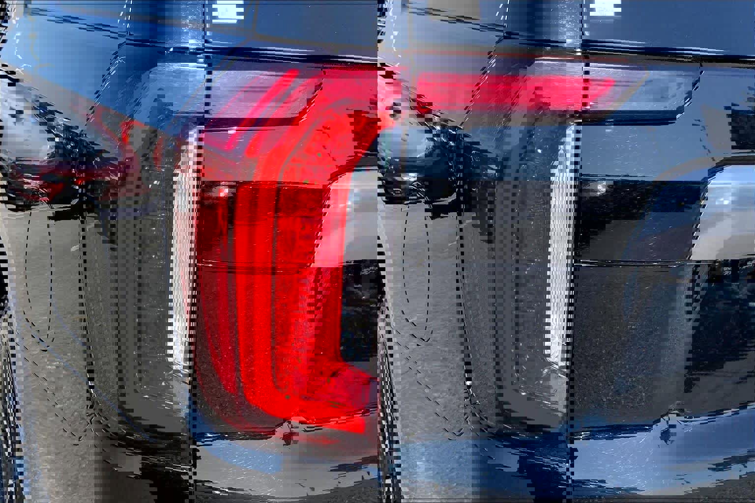 Used 2023 GMC Yukon XL AT4 w/ Max Trailering Package image 28