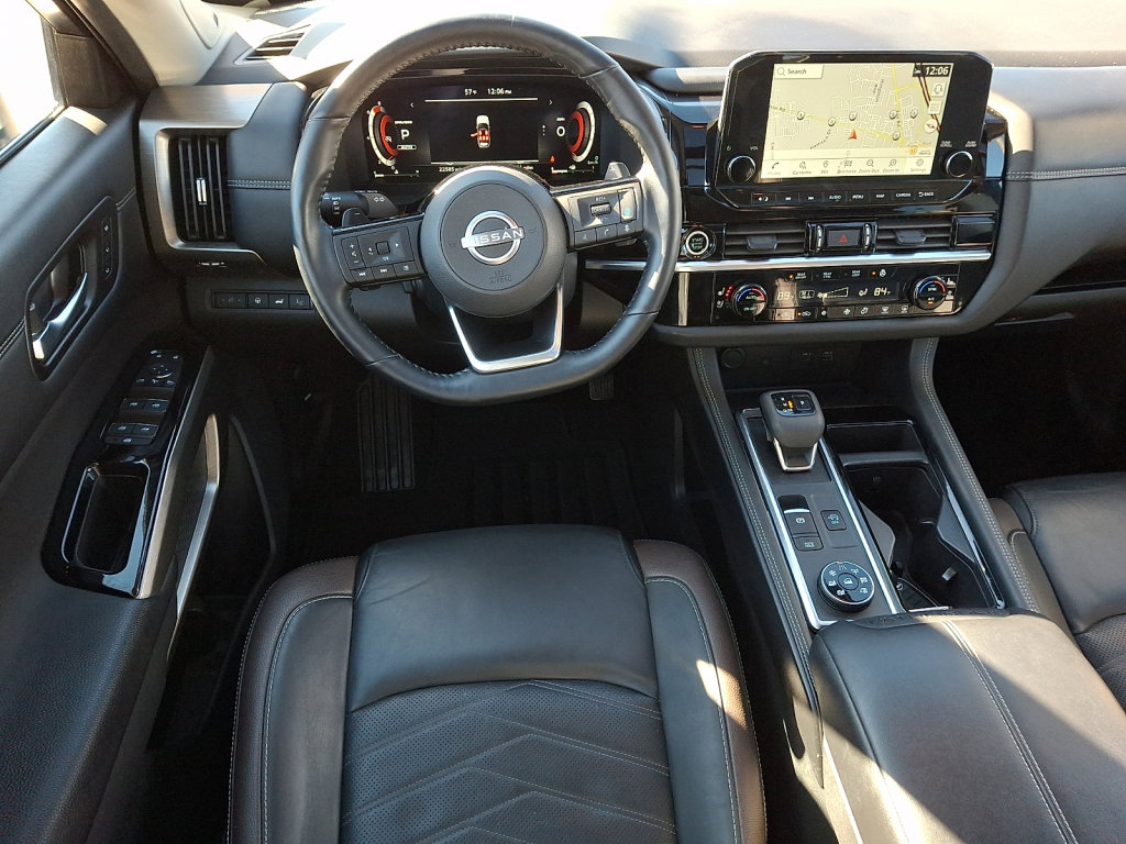 Used 2023 Nissan Pathfinder Platinum image 20