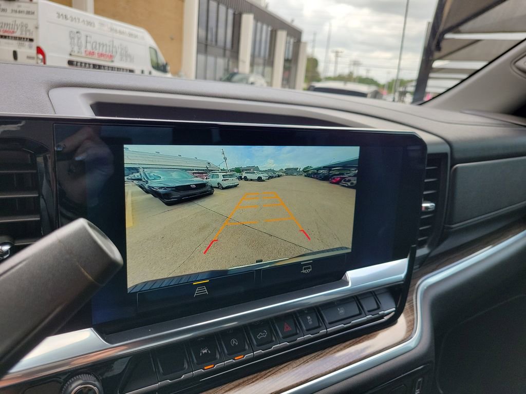 Used 2024 Chevrolet Silverado 1500 LT image 14