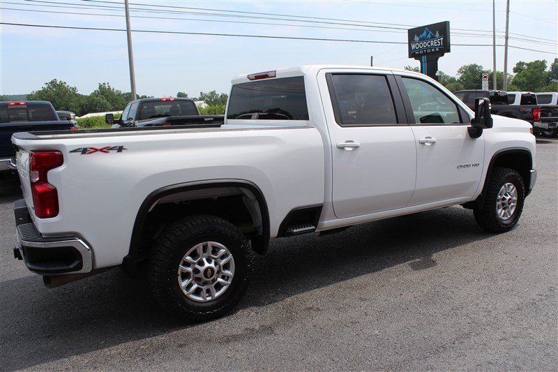 Used 2025 Chevrolet Silverado 2500 LT w/ Convenience Package AWD/4WD image 7