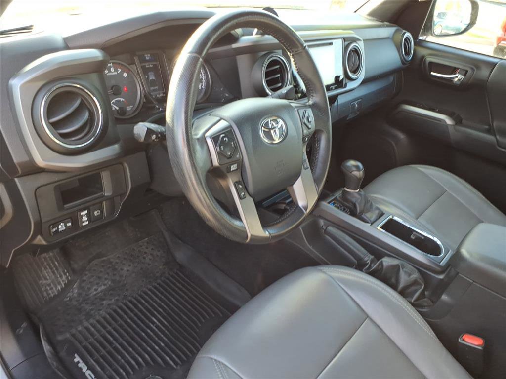 Used 2019 Toyota Tacoma TRD Sport image 6