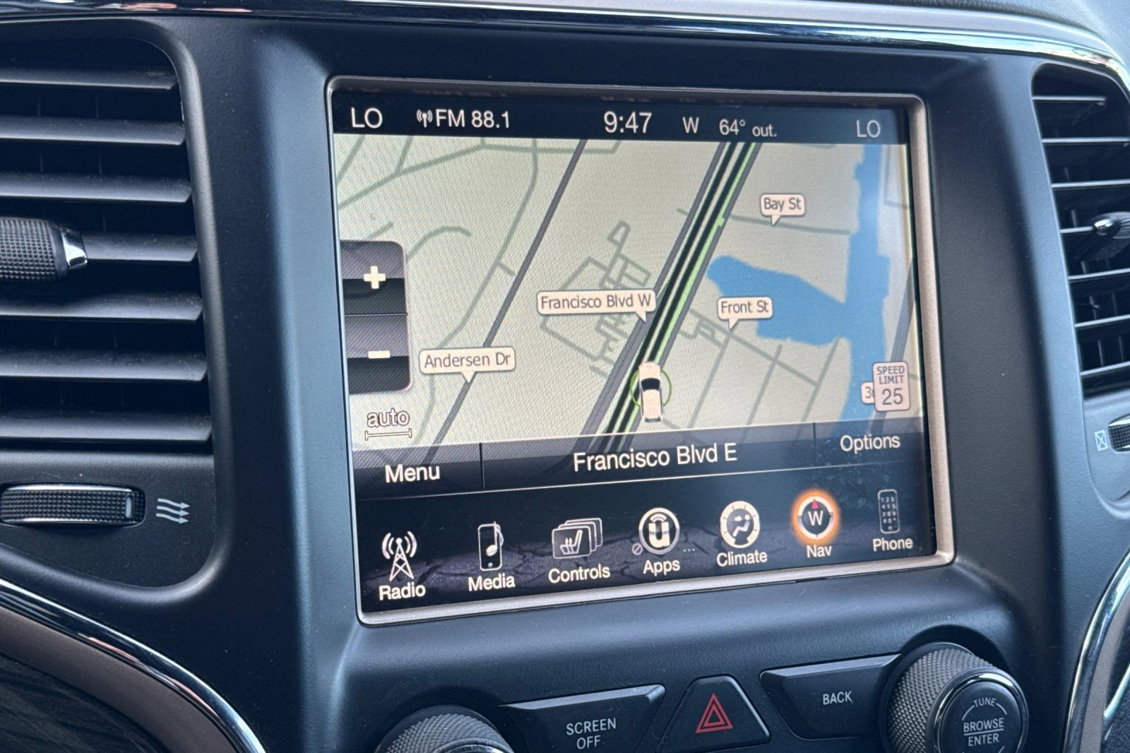 Used 2017 Jeep Grand Cherokee Overland image 21