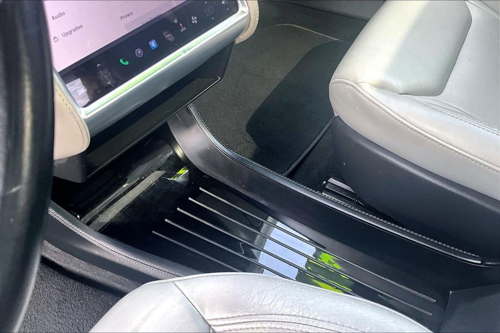 Used 2016 Tesla Model S 70D AWD/4WD image 15