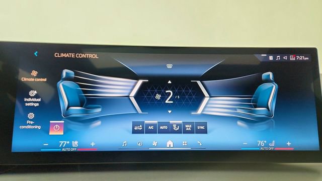 Used 2025 BMW 230i xDrive Coupe image 42