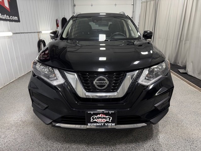 Used 2019 Nissan Rogue SV w/ Premium Package image 2