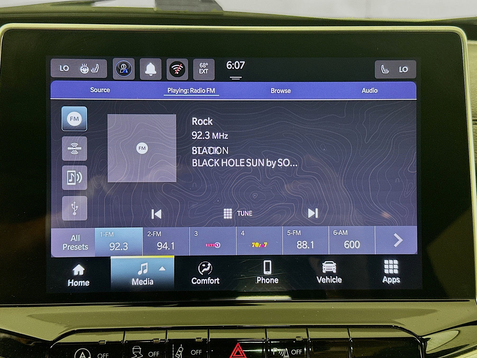 Used 2025 Jeep Compass Limited image 21