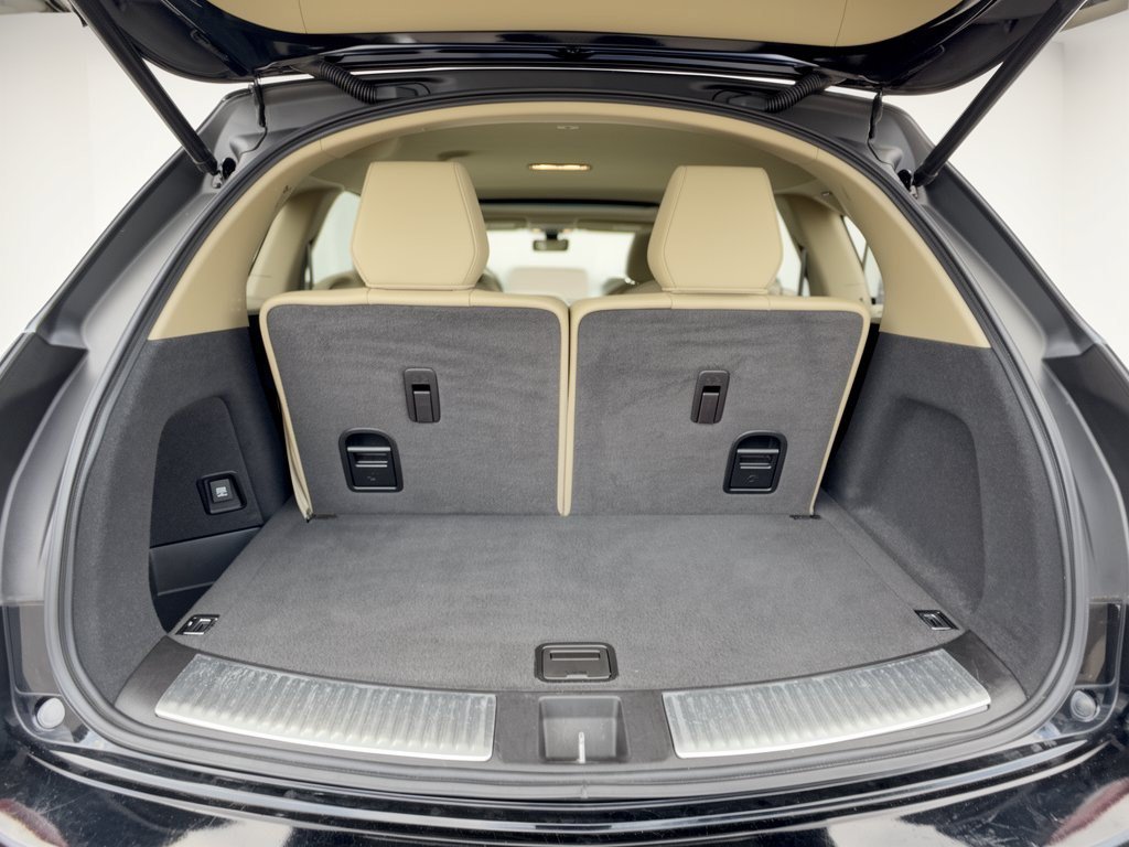 Used 2020 Acura MDX w/ Technology Package FWD image 28