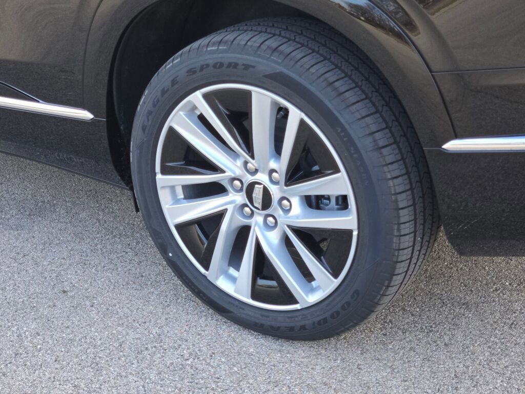 New 2026 Cadillac Vistiq Luxury image 17