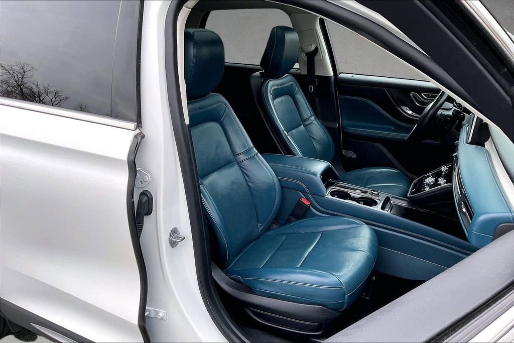 Used 2020 Lincoln Corsair Reserve w/ Elements Package image 29