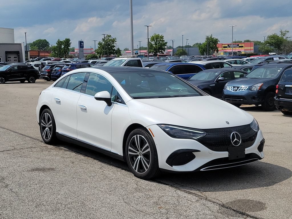 Used 2023 Mercedes-Benz EQE 350+ 4MATIC Sedan image 4