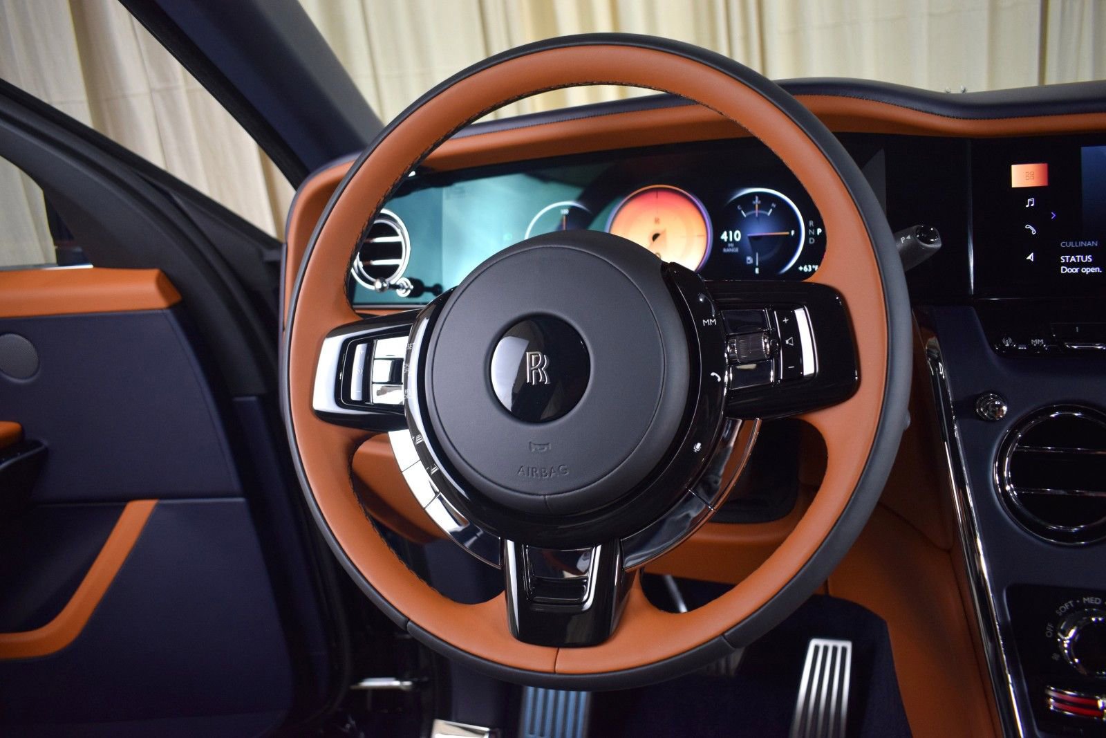 New 2026 Rolls-Royce Cullinan image 25