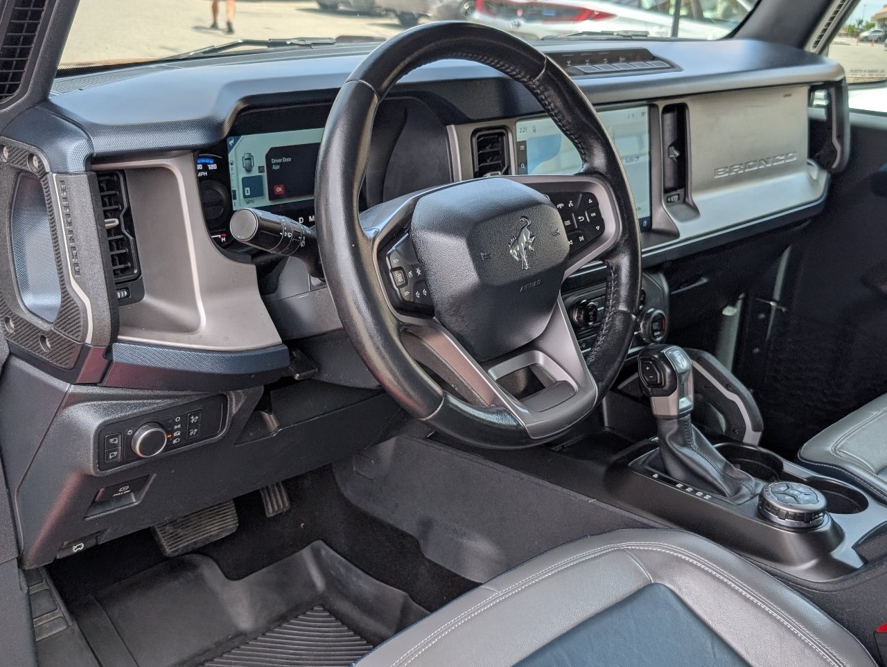 Used 2021 Ford Bronco Outer Banks w/ Sasquatch Package AWD/4WD image 14