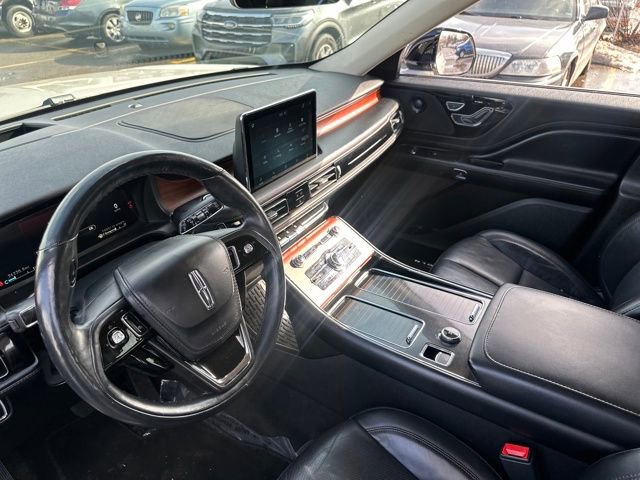 Used 2023 Lincoln Aviator Reserve w/ Equipment Group 201A image 23