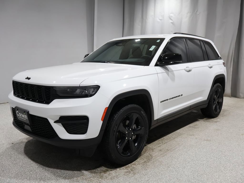 Certified 2023 Jeep Grand Cherokee Altitude image 6