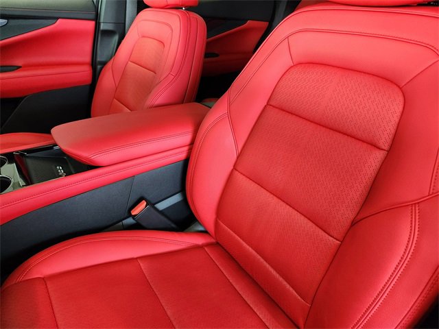 Used 2025 Chevrolet Blazer EV SS w/ Performance Package image 9