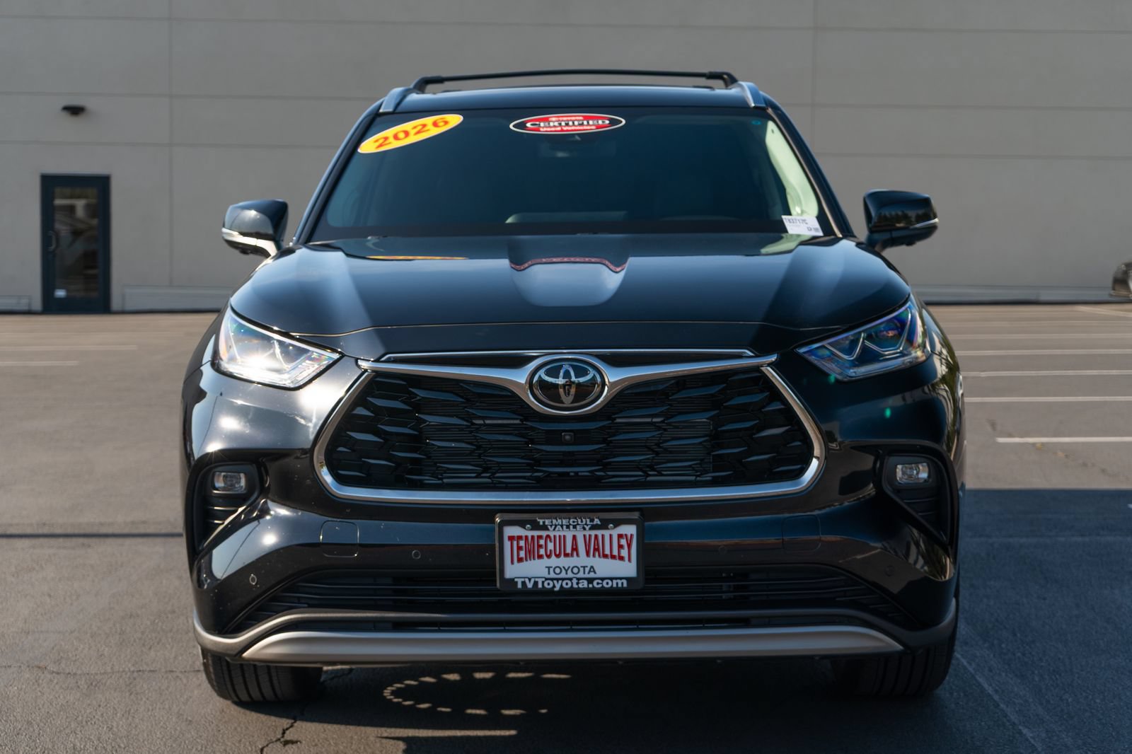 Certified 2026 Toyota Highlander Platinum AWD/4WD image 2