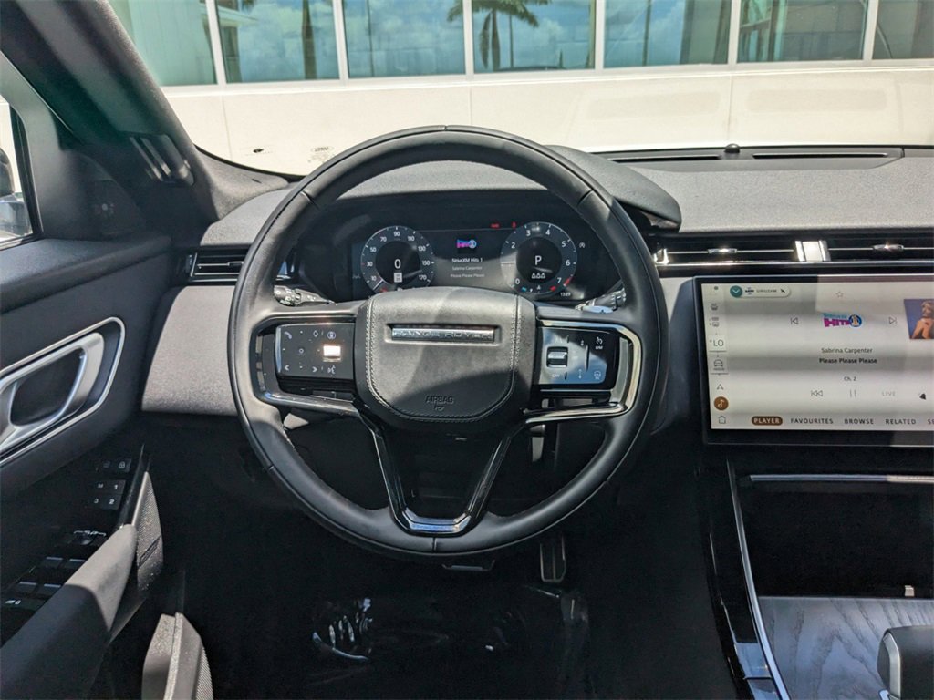 New 2025 Land Rover Range Rover Velar Dynamic SE image 14