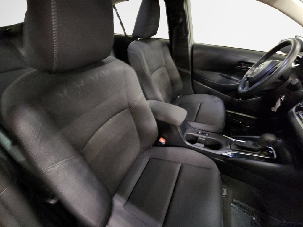 Used 2023 Toyota Corolla LE FWD image 28