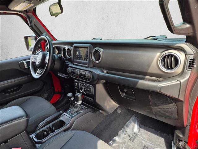 Used 2019 Jeep Wrangler Unlimited Sahara AWD/4WD image 21