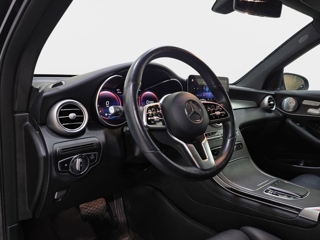 Used 2020 Mercedes-Benz GLC 300 4MATIC image 19
