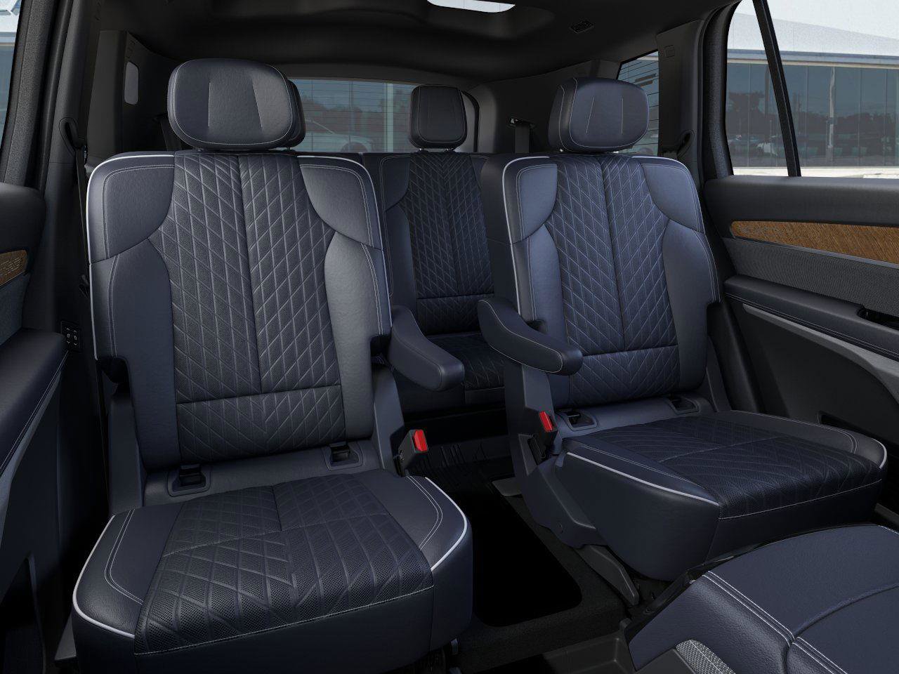 New 2026 Cadillac Vistiq Premium Luxury w/ LPO, Floor Liner Package image 18