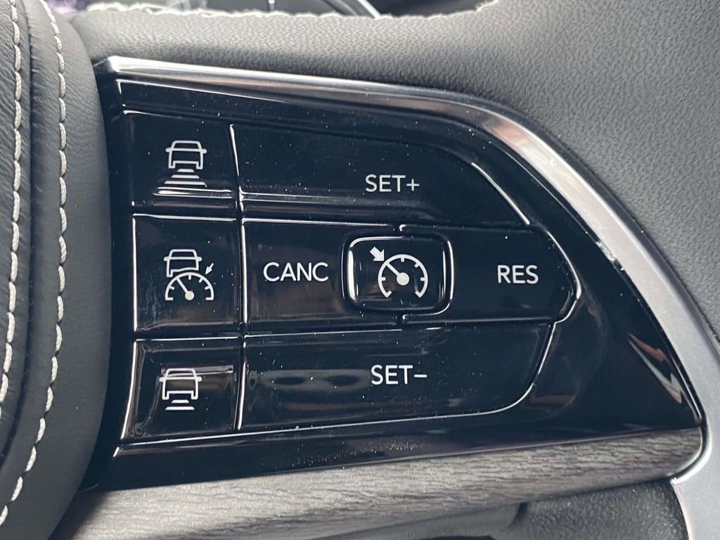 New 2025 Jeep Grand Cherokee Overland w/ Luxury Tech Group IV image 53