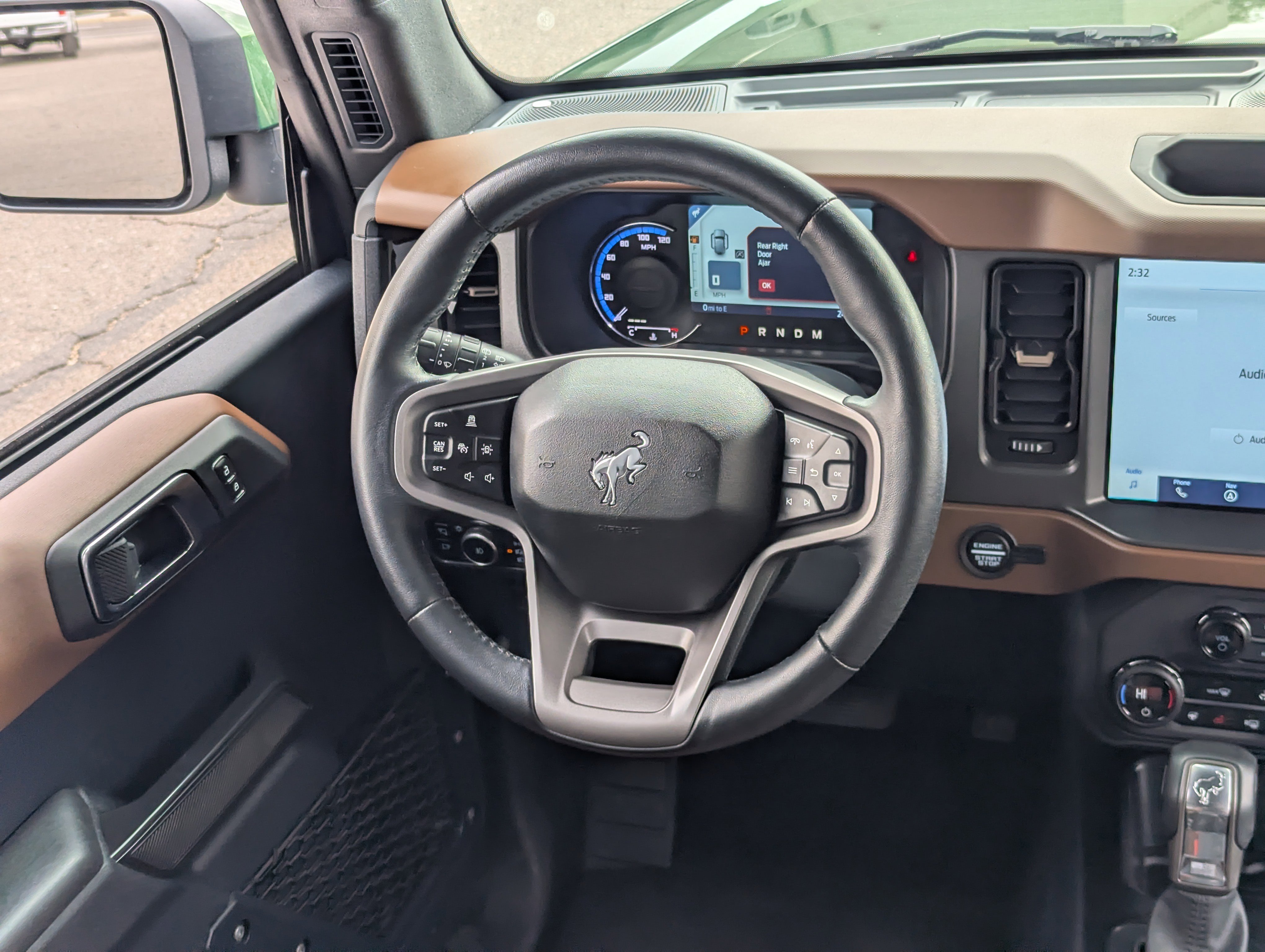 Used 2024 Ford Bronco Outer Banks image 13