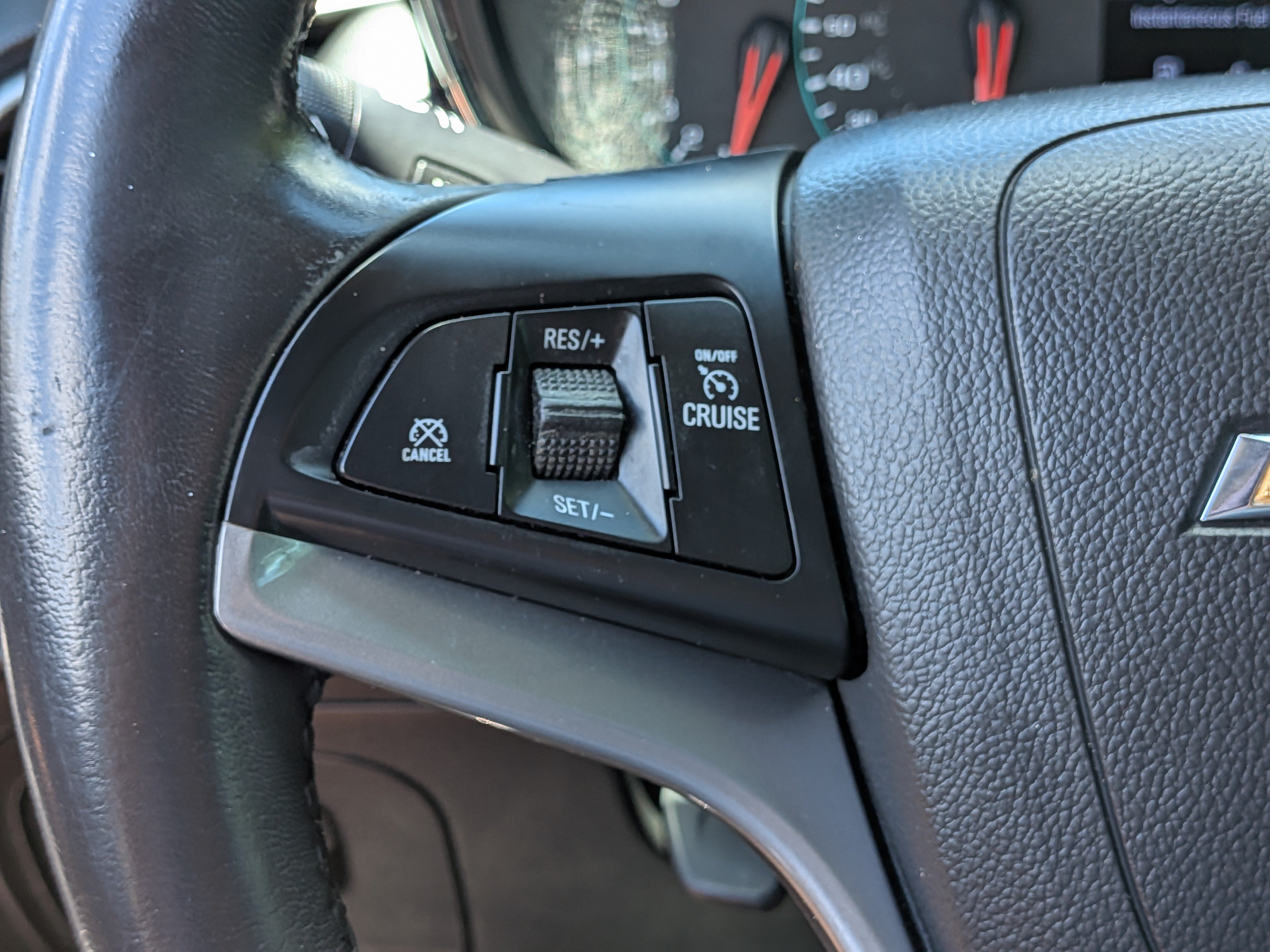 Used 2020 Chevrolet Trax LT w/ Driver Confidence Package FWD image 24