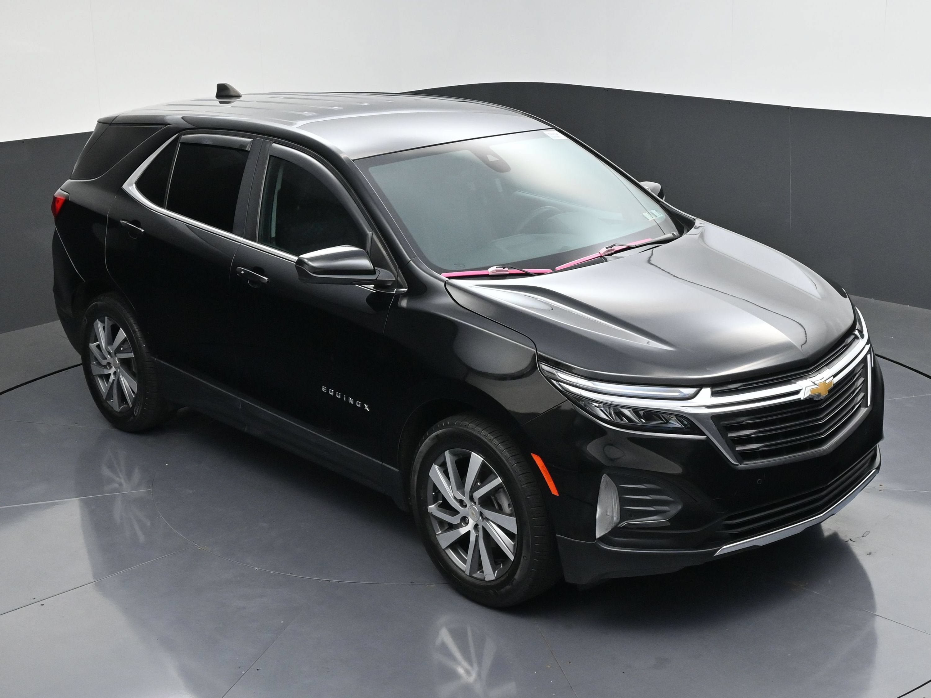Used 2022 Chevrolet Equinox LT FWD image 43