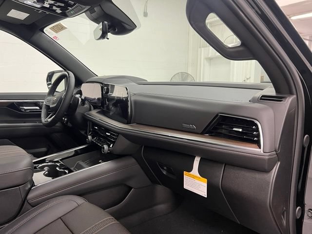 New 2026 Chevrolet Suburban High Country AWD/4WD image 23