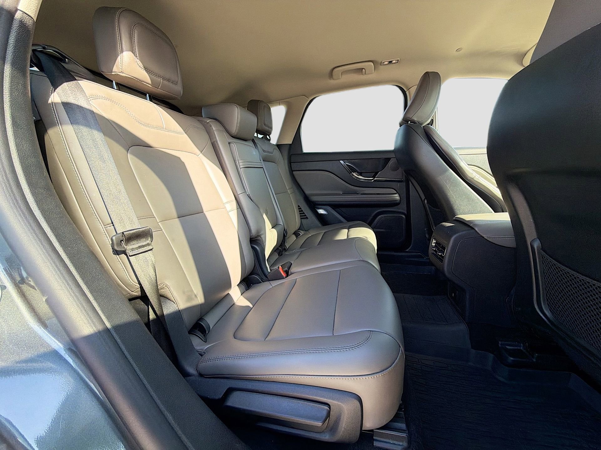Used 2025 Lincoln Corsair FWD image 28