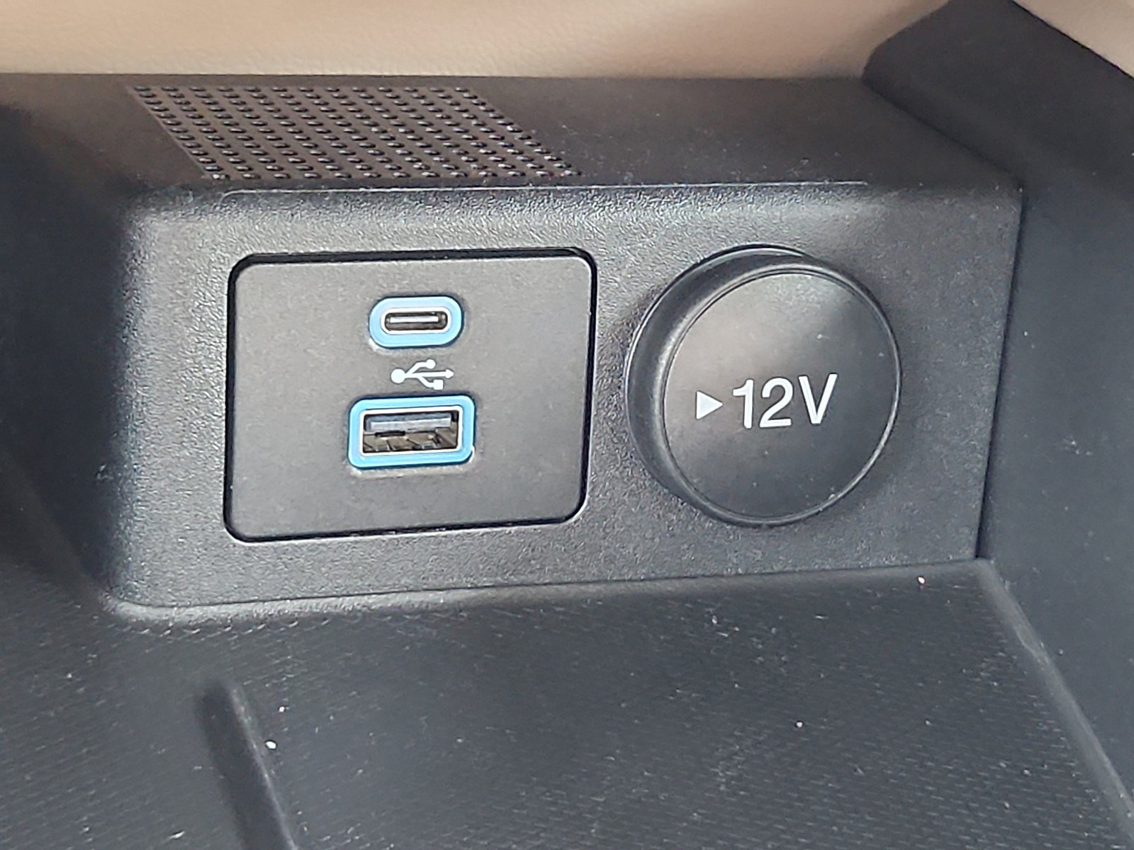 Used 2022 Ford Escape SE AWD/4WD image 23