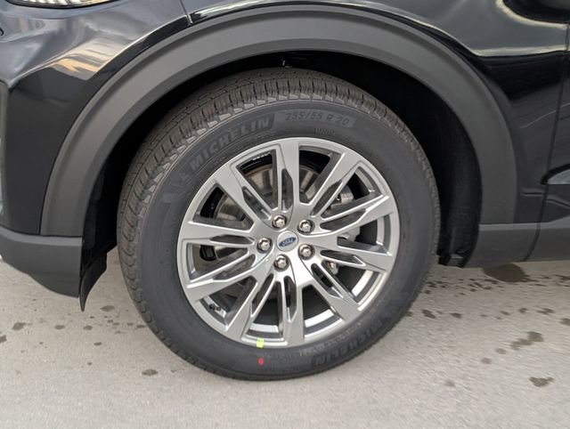 New 2026 Ford Explorer Platinum RWD image 4