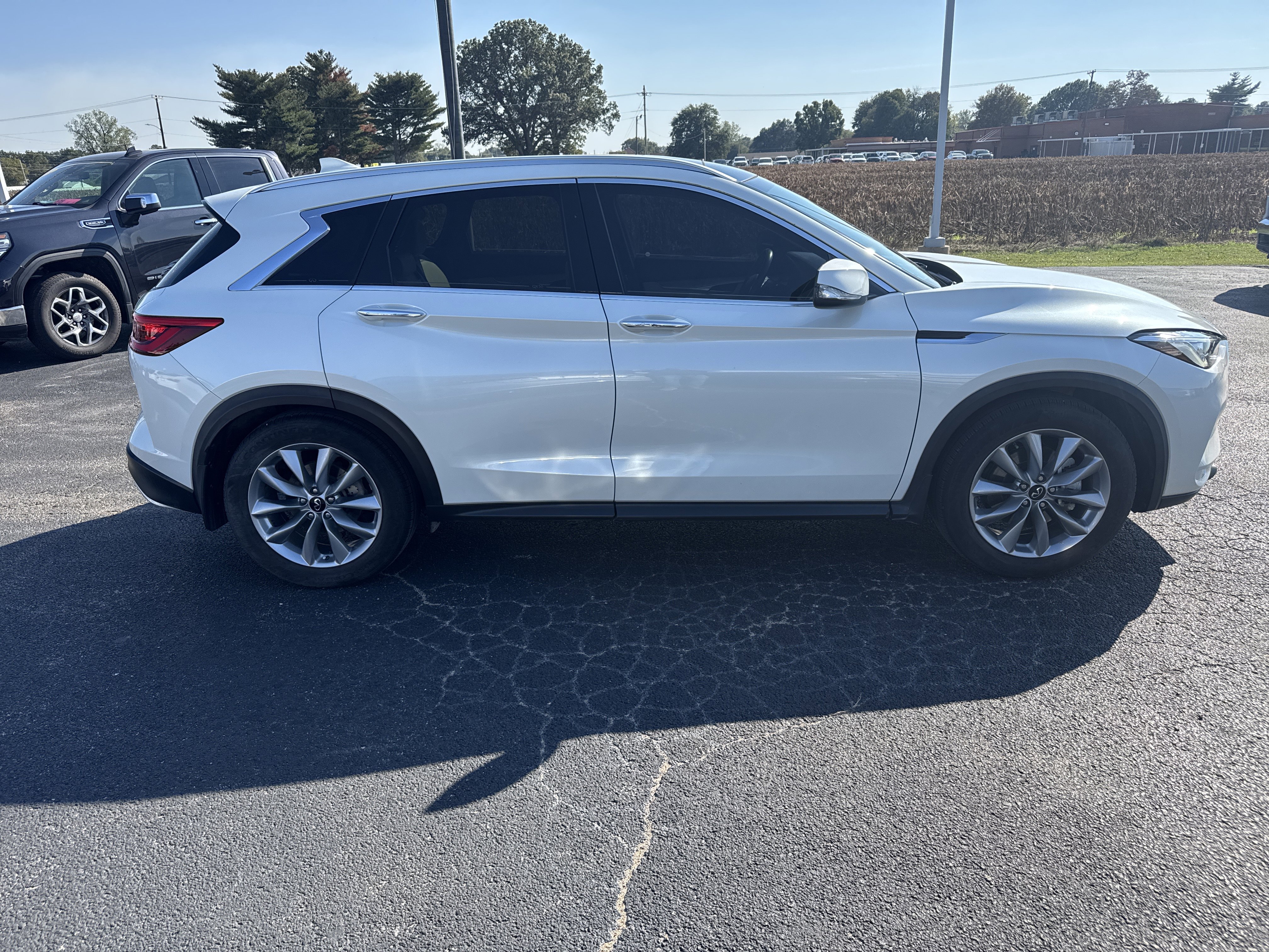 Used 2021 INFINITI QX50 Luxe image 6