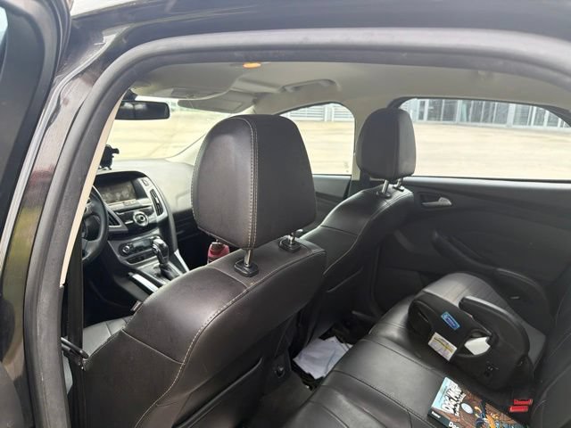 Used 2012 Ford Focus Titanium FWD image 14