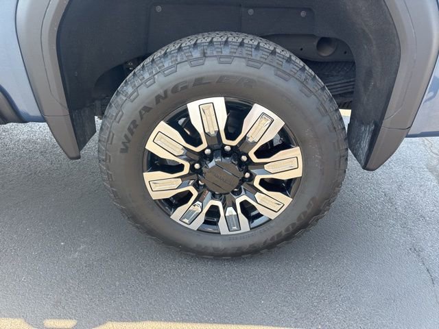 Used 2025 GMC Sierra 2500 Denali image 23