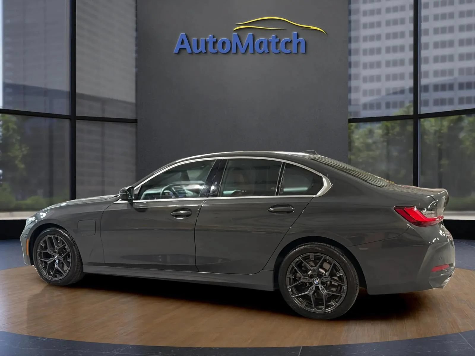 Used 2024 BMW 330e w/ Convenience Package RWD image 8