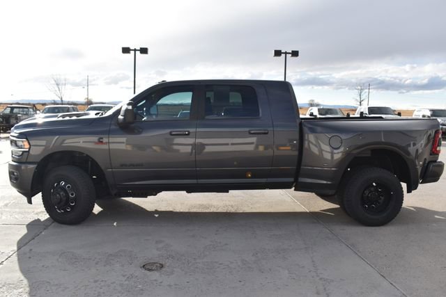 Used 2024 RAM 3500 Laramie w/ Night Edition image 10