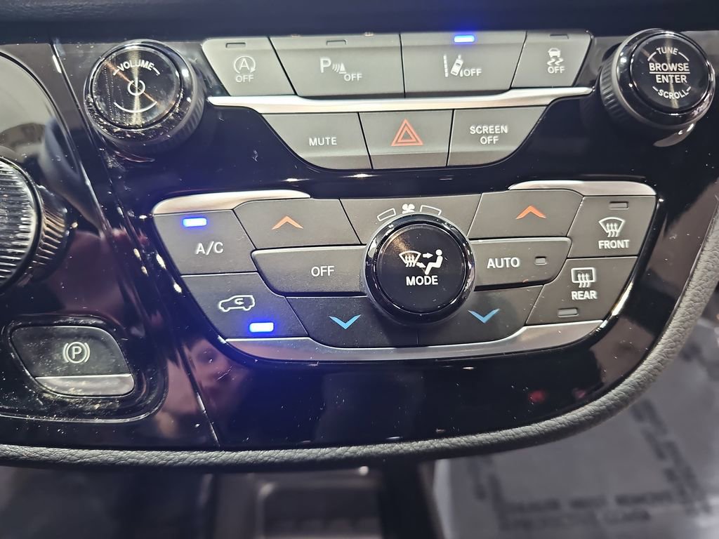 New 2026 Chrysler Pacifica Select image 23