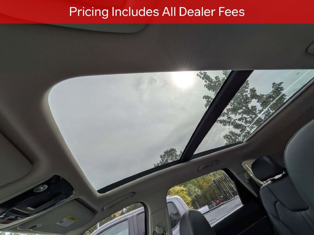 Used 2023 Kia Sorento SX AWD/4WD image 22