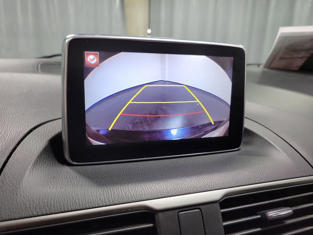 Used 2016 MAZDA MAZDA3 i Sport w/ Preferred Equipment Package image 20