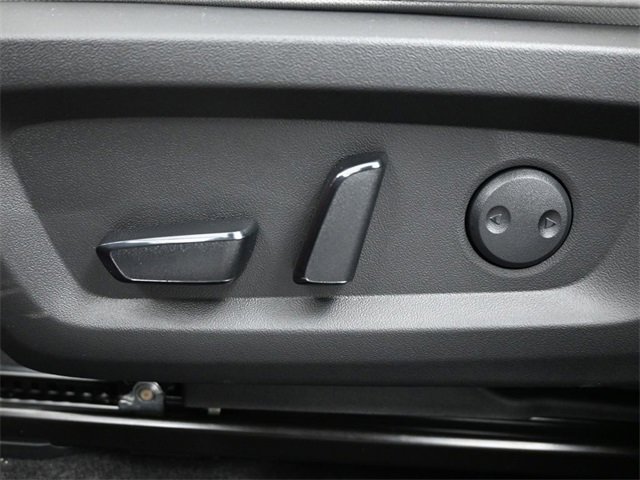 New 2025 Mitsubishi Outlander SE image 8