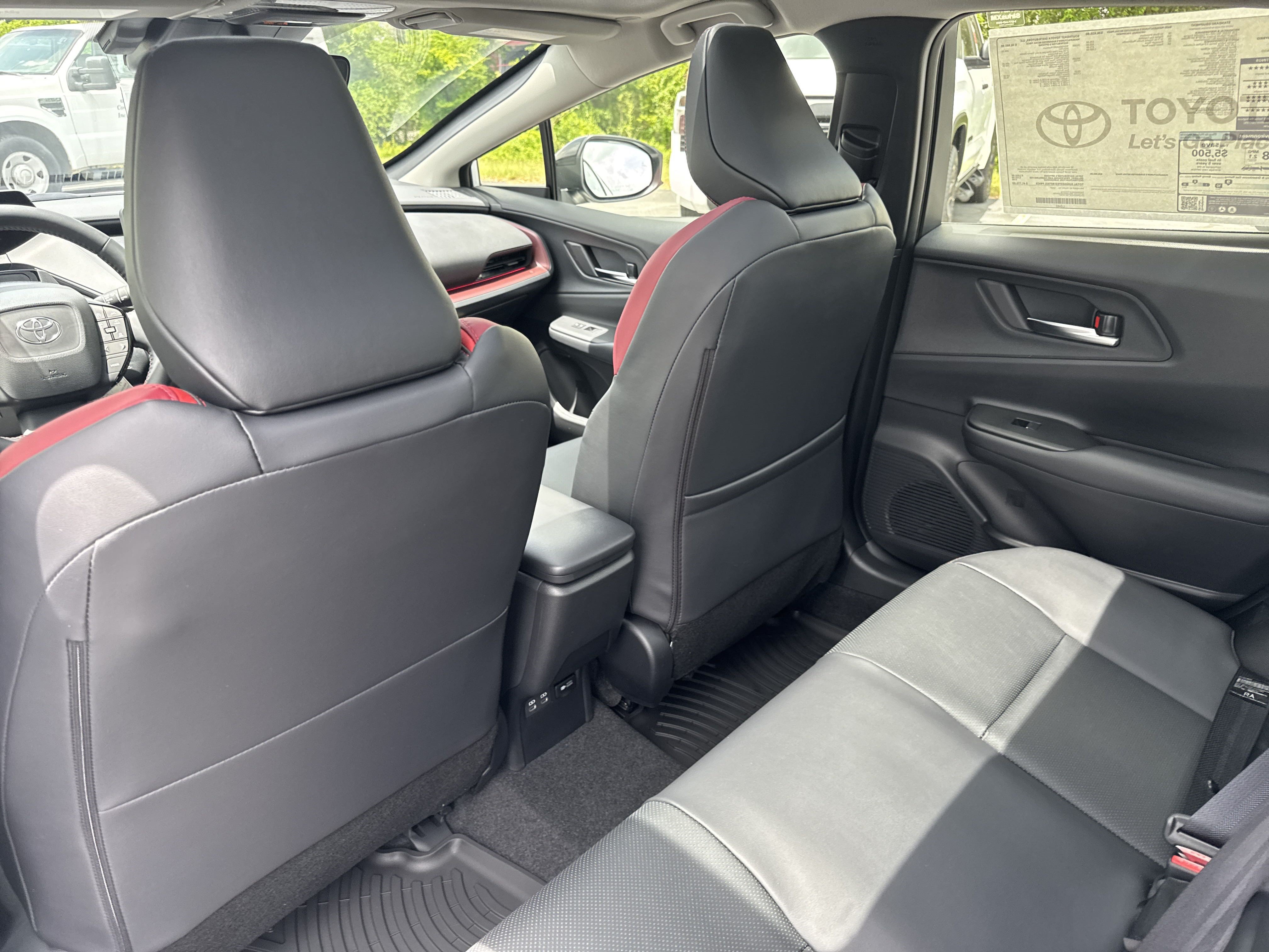 New 2025 Toyota Prius Plug-In Hybrid FWD image 26
