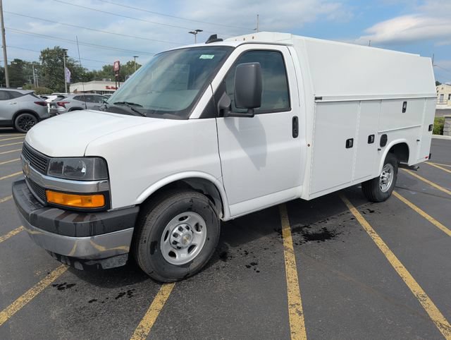 New 2026 Chevrolet Express 3500 w/ Power Convenience Package RWD image 2