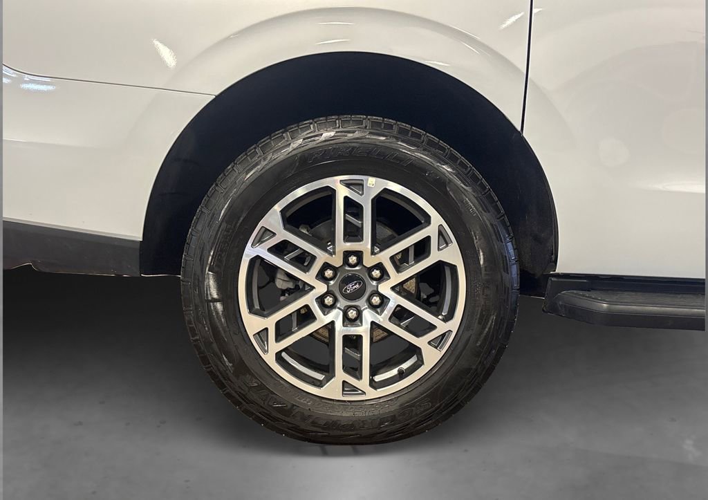 Used 2025 Ford Expedition Max Active image 14