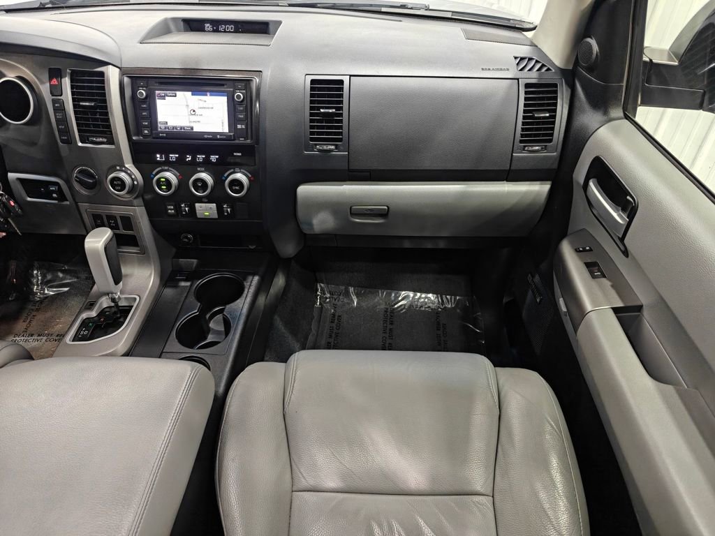 Used 2017 Toyota Sequoia Limited w/ Safety & Convenience Package AWD/4WD image 29