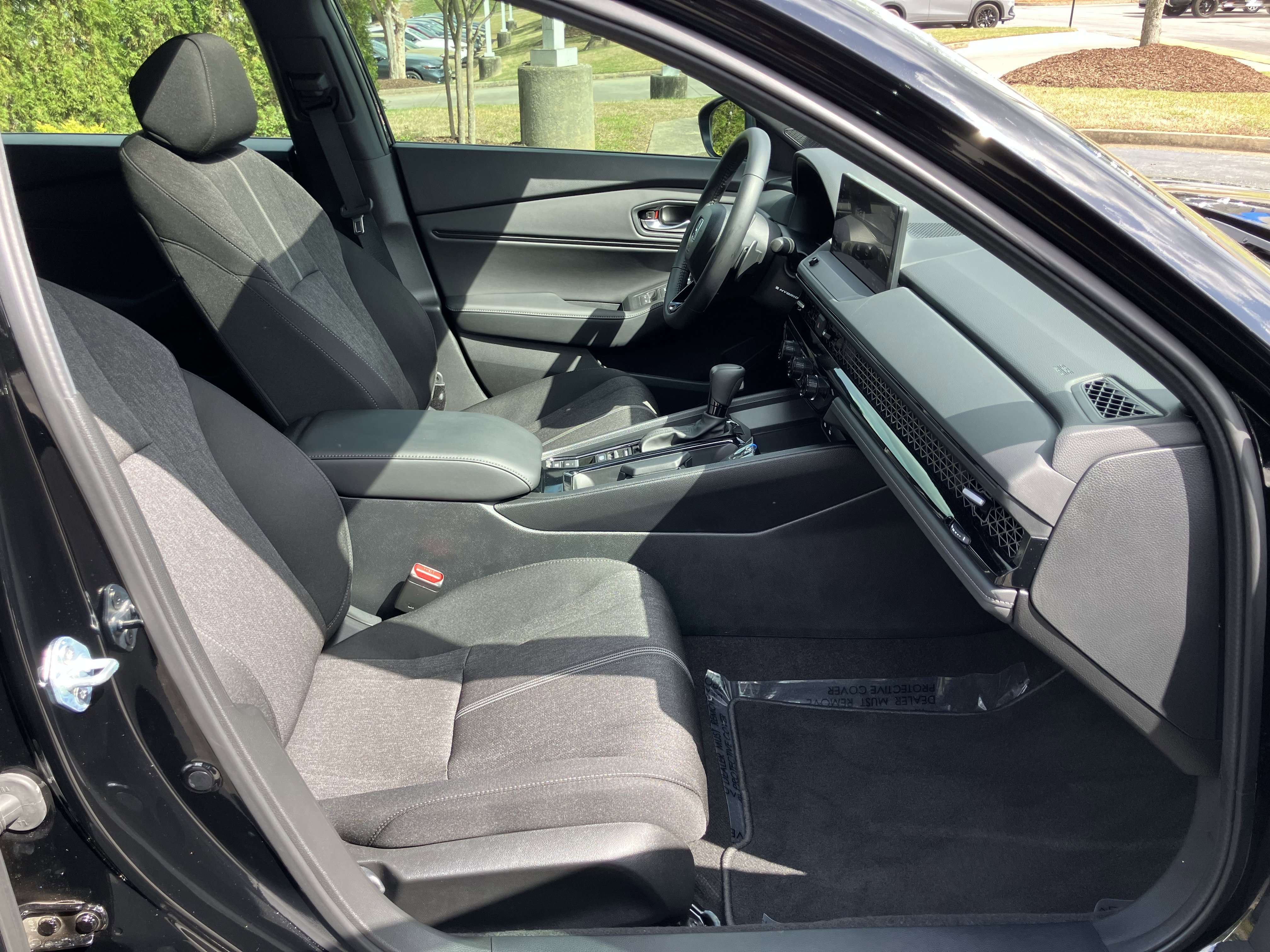 Used 2025 Honda Accord Sport image 35